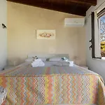 Paduli Piani Girasole Πανσιόν Matino